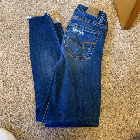 BRAND NEW AE JEANS - Picture 2 of 4